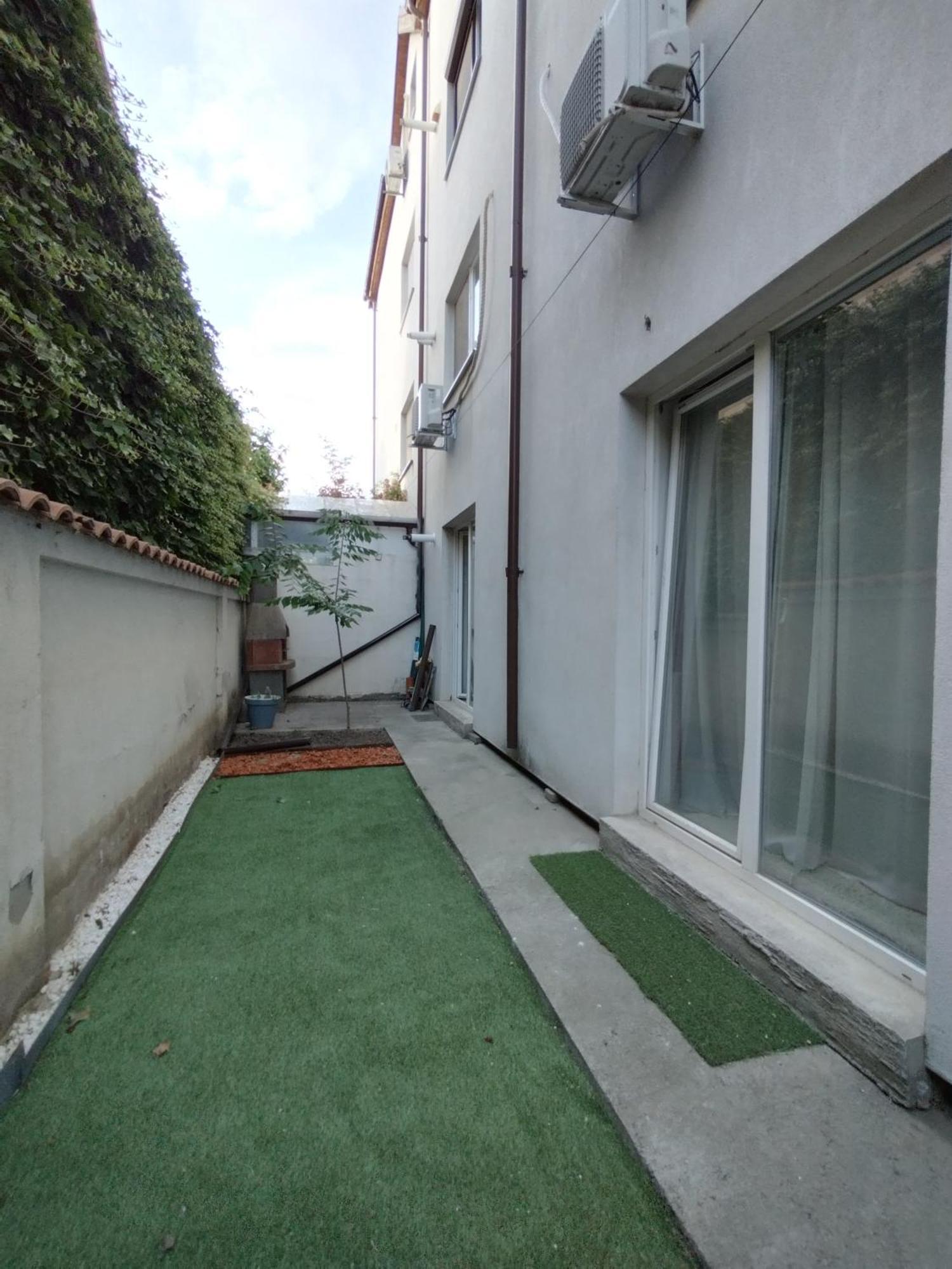 Kira Apartment Букурещ Екстериор снимка