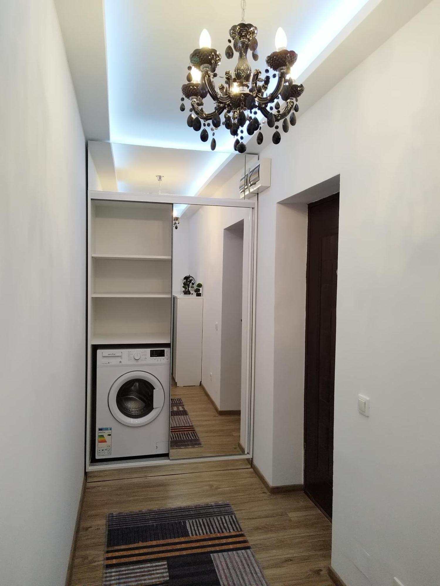Kira Apartment Букурещ Екстериор снимка