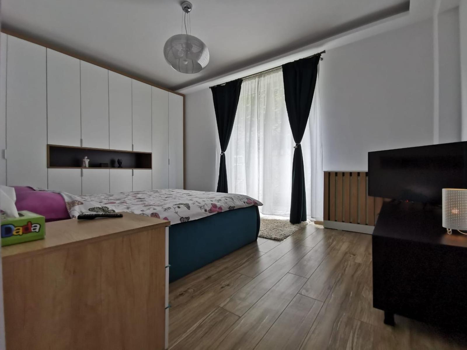 Kira Apartment Букурещ Екстериор снимка