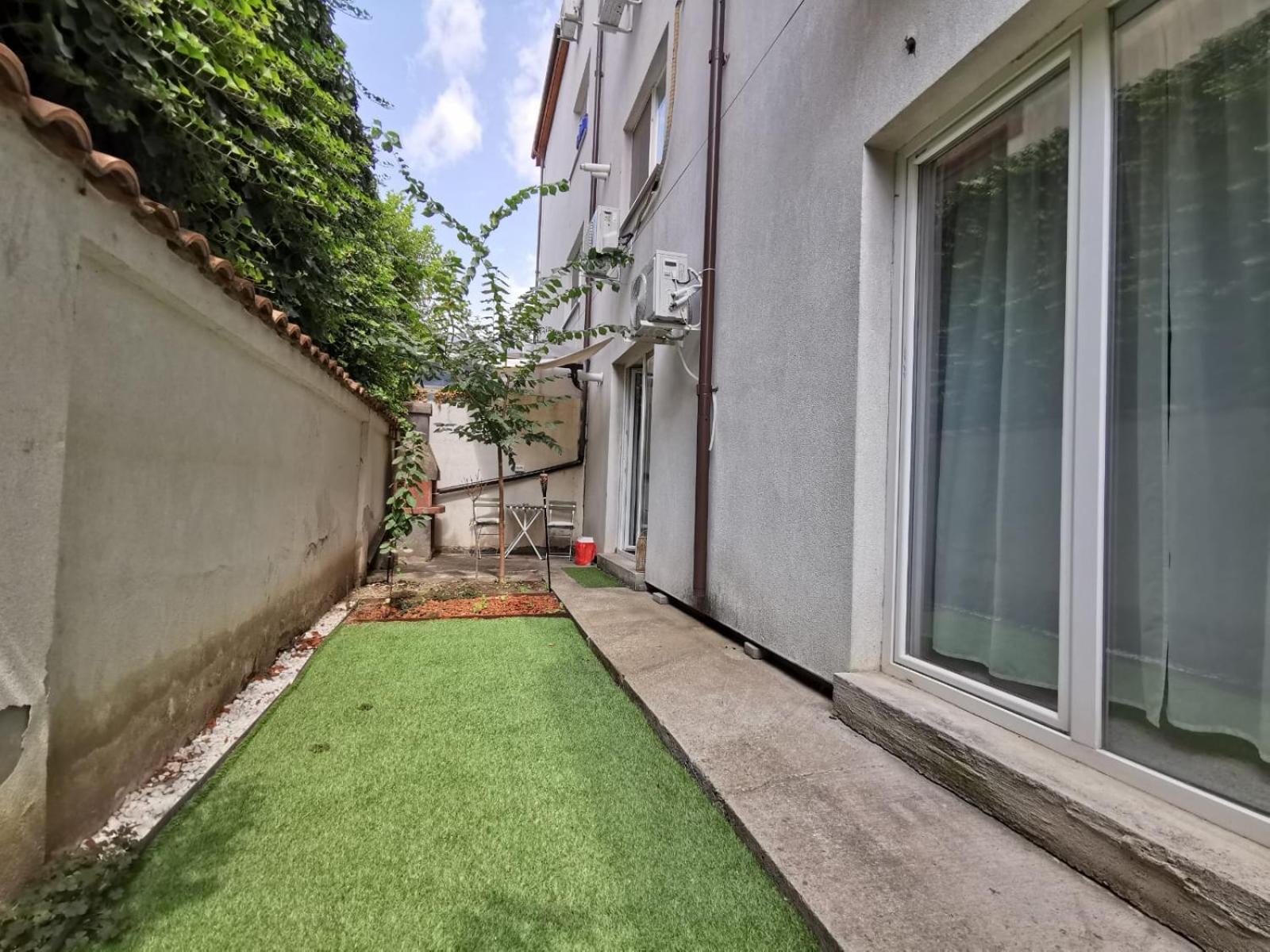 Kira Apartment Букурещ Екстериор снимка